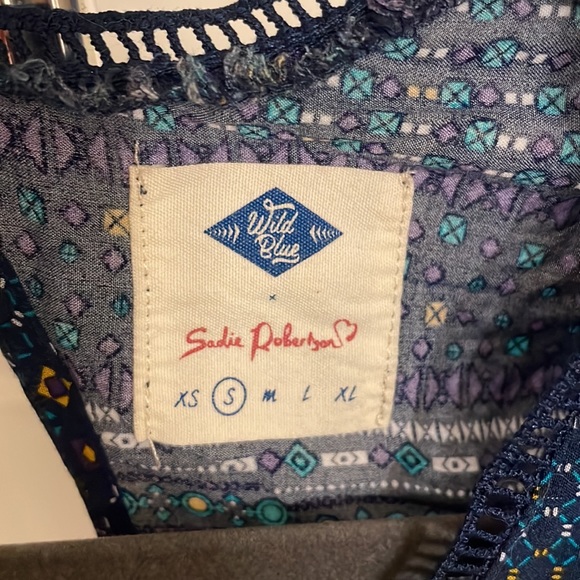 Navy Blue Geometric Pattern Long Sleeve Dress - Picture 4 of 6